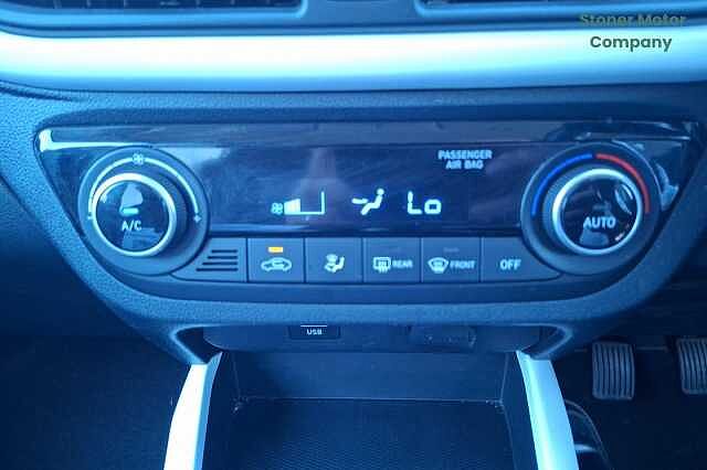 Hyundai i10 1.2 MPi Premium 5dr