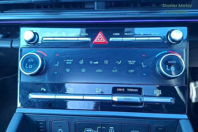 Hyundai SANTA FE 1.6 TGDi Hybrid Calligraphy 5dr 4WD Auto