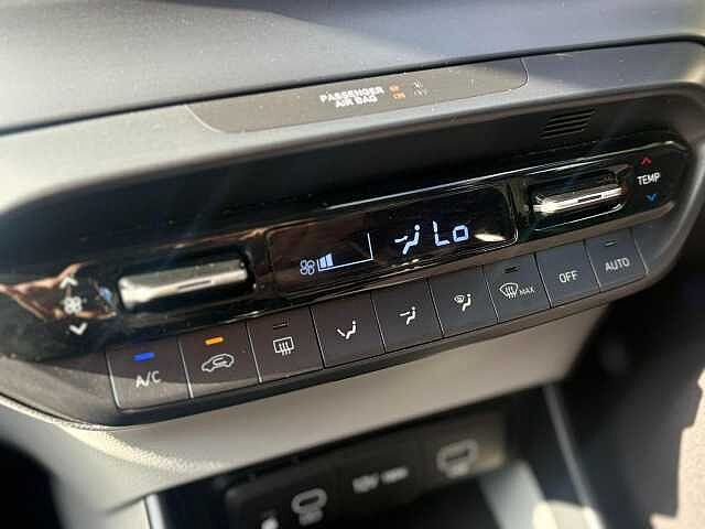 Hyundai BAYON 1.0 T-GDi Ultimate DCT Euro 6 (s/s) 5dr