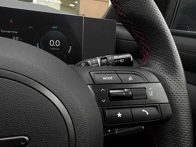 Hyundai TUCSON 1.6 T-GDi 13.8kWh N Line S Auto Euro 6 (s/s) 5dr White