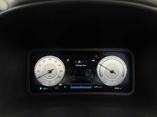 Hyundai KONA 39kWh SE Connect Auto 5dr (10.5kW Charger)