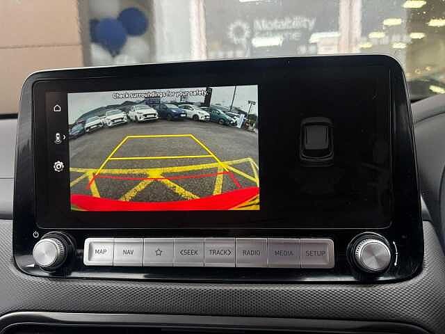 Hyundai KONA 39kWh SE Connect Auto 5dr (10.5kW Charger)