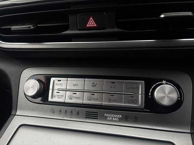 Hyundai KONA 39kWh SE Connect Auto 5dr (10.5kW Charger)