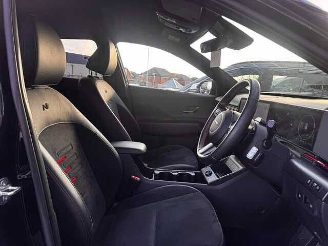 Hyundai KONA 65.4kWh N Line S Auto 5dr Black