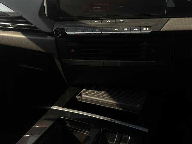 Vauxhall Astra 1.5 Turbo D Design Auto Euro 6 (s/s) 5dr