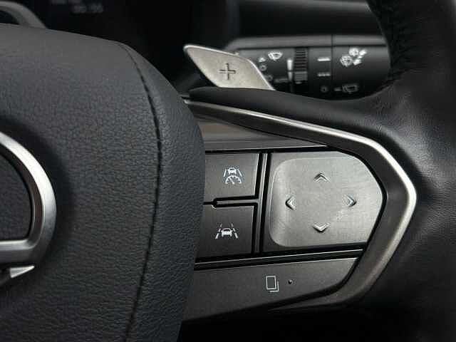 Lexus LBX 1.5 VVT-iE Takumi E-CVT Euro 6 (s/s) 5dr