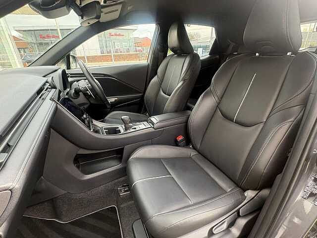 Lexus LBX 1.5 VVT-iE Takumi E-CVT Euro 6 (s/s) 5dr