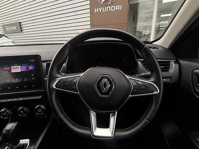Renault Arkana 1.6 E-TECH Iconic Auto 2WD Euro 6 (s/s) 5dr