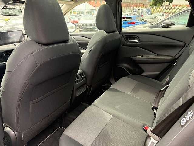 Nissan Qashqai 1.3 DIG-T MHEV N-Connecta XTRON Euro 6 (s/s) 5dr