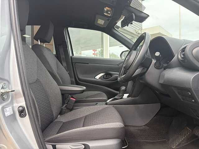 Toyota Yaris Cross 1.5 VVT-h Design E-CVT Euro 6 (s/s) 5dr