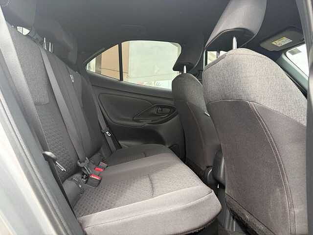 Toyota Yaris Cross 1.5 VVT-h Design E-CVT Euro 6 (s/s) 5dr