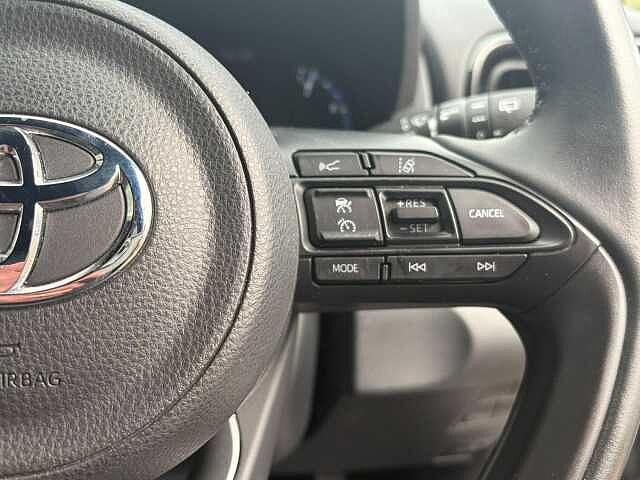 Toyota Yaris Cross 1.5 VVT-h Design E-CVT Euro 6 (s/s) 5dr