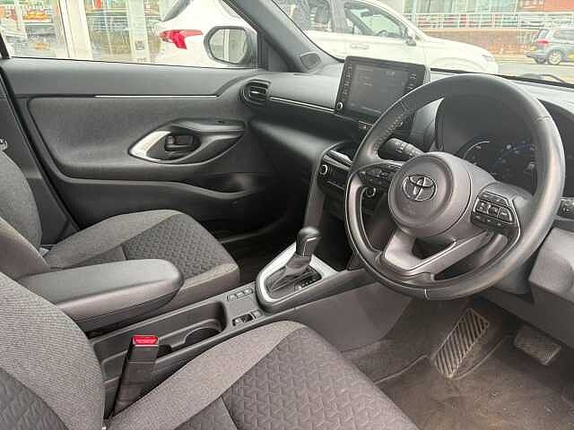 Toyota Yaris Cross 1.5 VVT-h Design E-CVT Euro 6 (s/s) 5dr