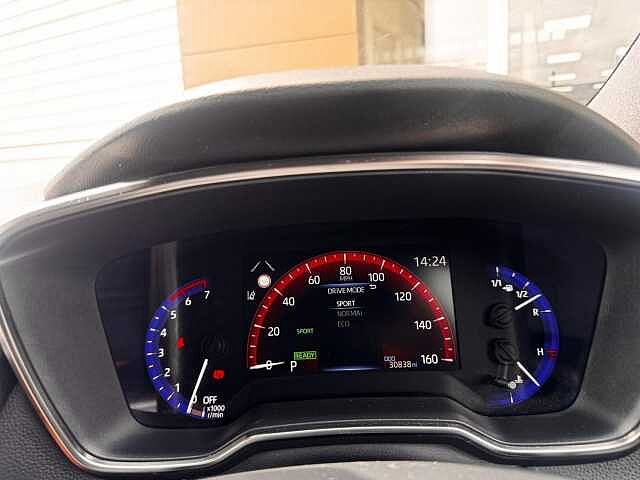 Toyota Corolla 1.8 VVT-h Design CVT Euro 6 (s/s) 5dr