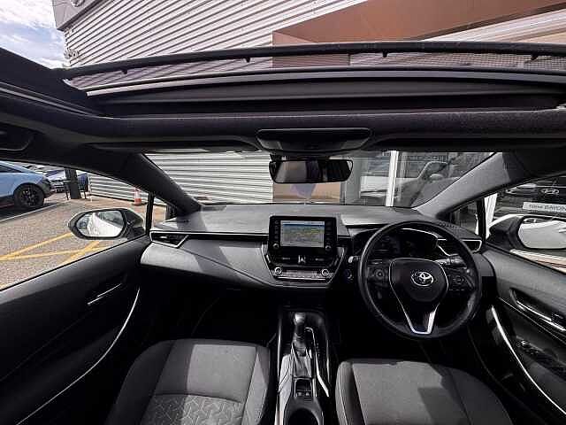 Toyota Corolla 1.8 VVT-h Design CVT Euro 6 (s/s) 5dr