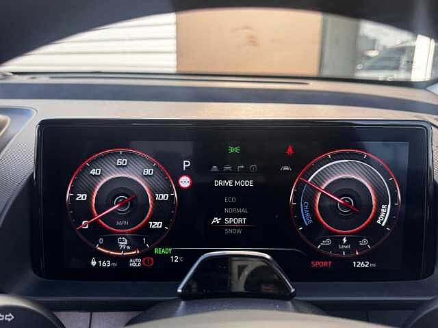 Hyundai INSTER Long Range 49kWh 02 Auto 5dr White