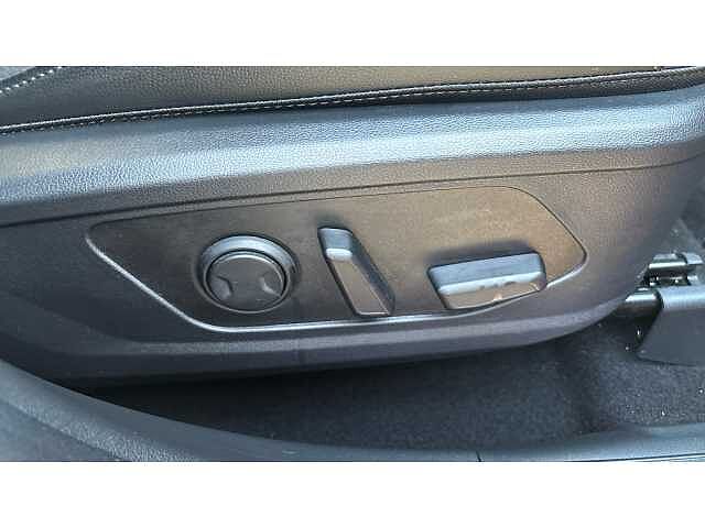 Hyundai TUCSON 1.6T Plug-in Hybrid Premium 5dr 4WD Auto Red