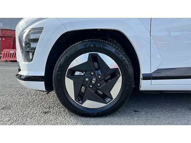 Hyundai KONA KONA 160kW Advance 65kWh 5dr Auto White