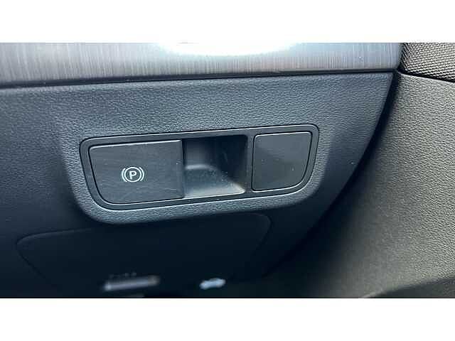 Hyundai KONA KONA 160kW Advance 65kWh 5dr Auto White
