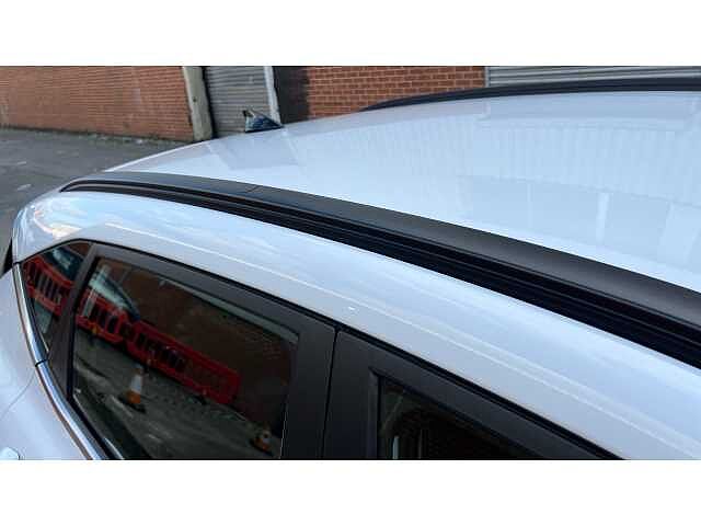 Hyundai KONA KONA 160kW Advance 65kWh 5dr Auto White