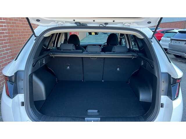 Hyundai TUCSON Tucson 1.6T 150ps Advance Atlas White