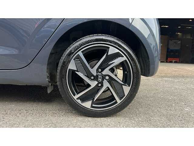 Hyundai i10 I10 1.2 [79] Premium 5dr Auto [Nav]