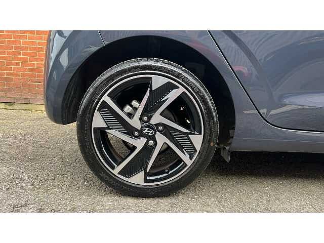 Hyundai i10 I10 1.2 [79] Premium 5dr Auto [Nav]