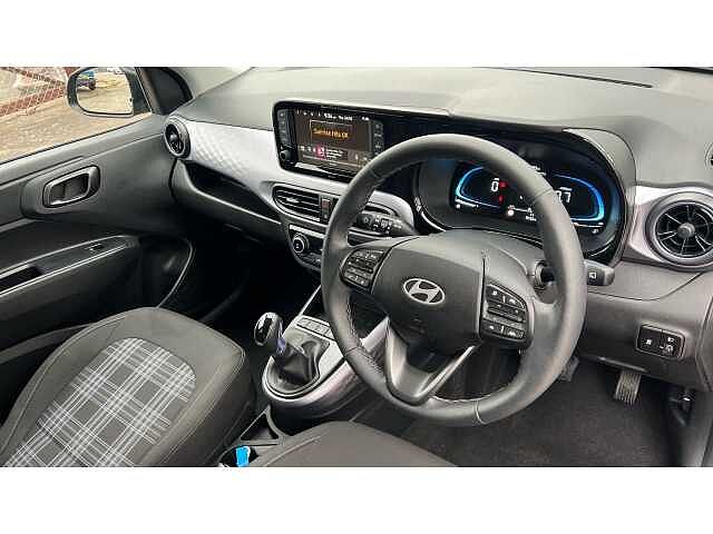 Hyundai i10 I10 1.2 [79] Premium 5dr Auto [Nav]
