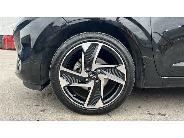 Hyundai i10 I10 1.2 [79] Premium 5dr Auto [Nav]