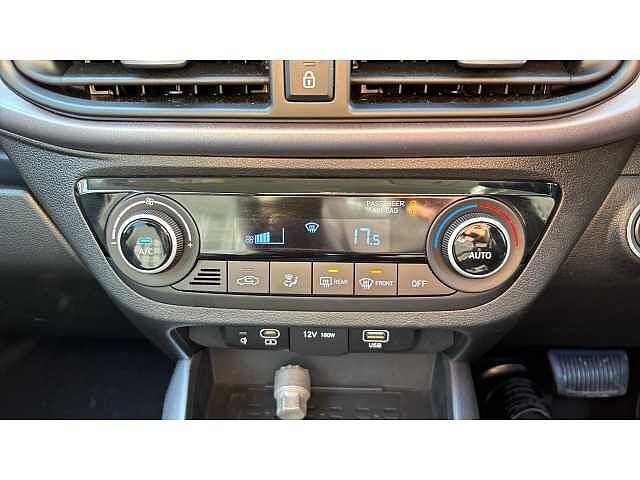 Hyundai I10 I10 1.2 [79] Premium 5dr Auto [Nav] Green