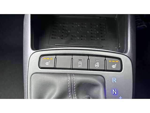 Hyundai i10 I10 1.2 [79] Premium 5dr Auto [Nav]