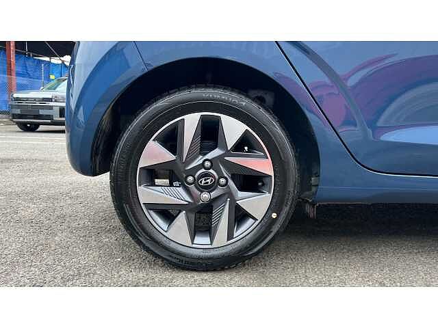 Hyundai I10 i10 5Dr HAT 1.0 MPi 63ps Advance NAV Vibrant Blue