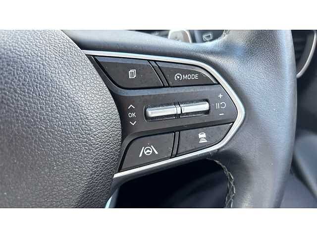 Hyundai Santa Fe SANTA FE 1.6 TGDi Hybrid Premium 5dr Auto