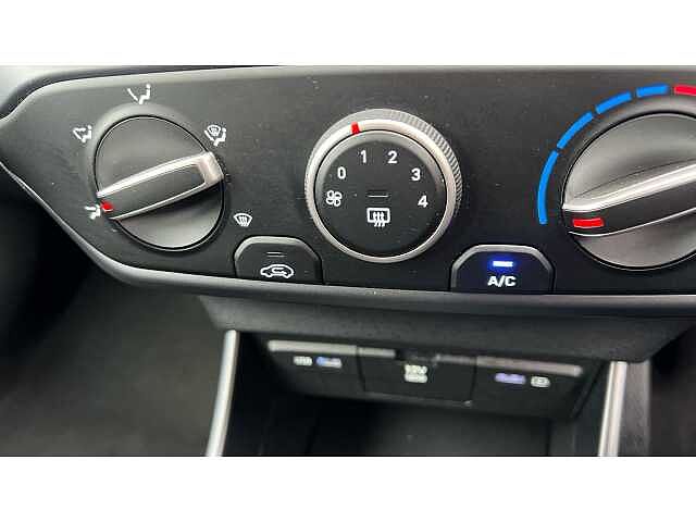 Hyundai I20 I20 1.0T GDi 48V MHD SE Connect 5dr RED