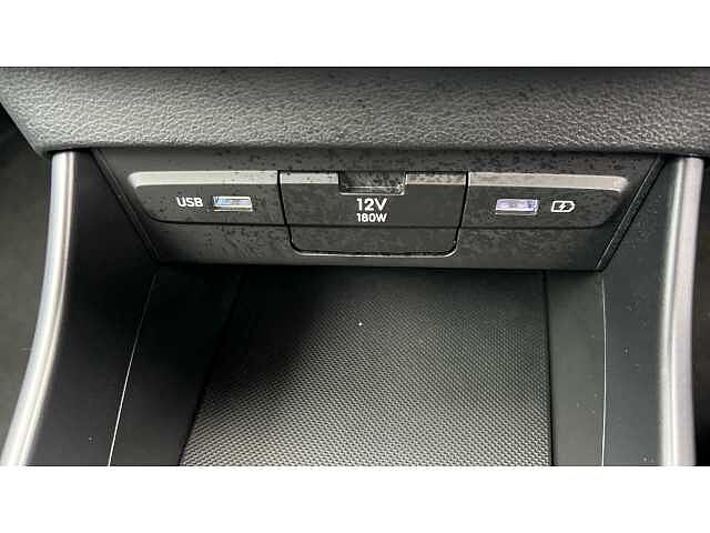 Hyundai I20 I20 1.0T GDi 48V MHD SE Connect 5dr RED
