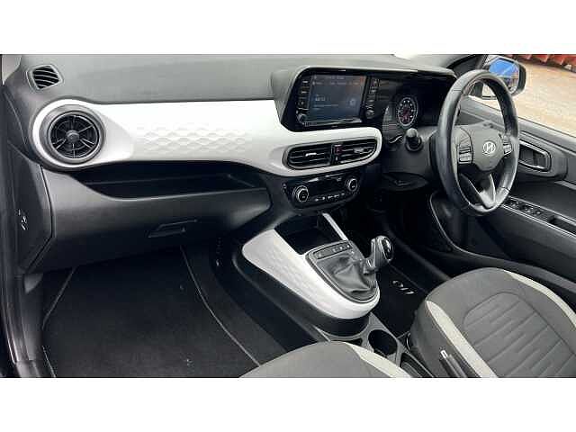 Hyundai I10 I10 1.0 MPi Premium 5dr Auto BLACK