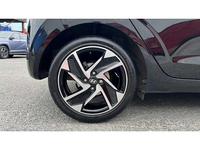 Hyundai I10 I10 1.0 MPi Premium 5dr Auto BLACK