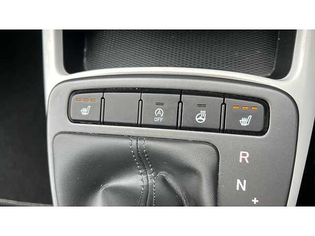 Hyundai I10 I10 1.0 MPi Premium 5dr Auto BLACK