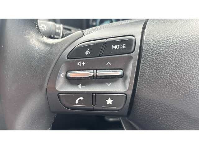 Hyundai KONA KONA 1.6 GDi Hybrid SE Connect 5dr DCT Red