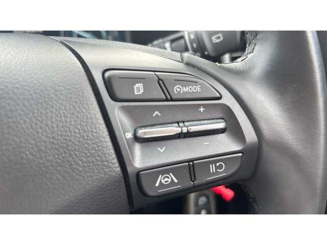Hyundai KONA KONA 1.6 GDi Hybrid SE Connect 5dr DCT Red