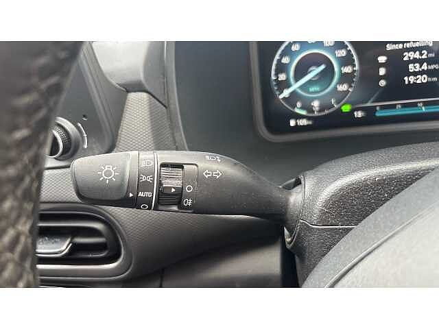 Hyundai KONA KONA 1.6 GDi Hybrid SE Connect 5dr DCT Red
