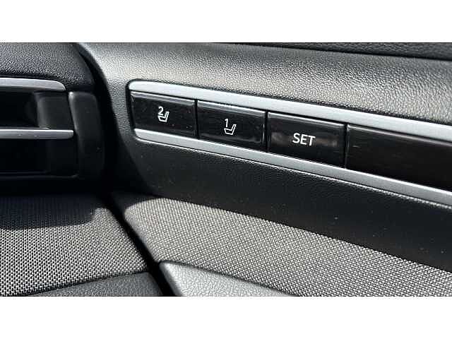Hyundai Tucson TUCSON 1.6 TGDi Plug-in Hybrid Ultimate 5dr 4WD Auto