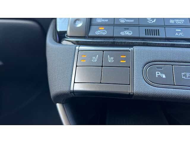 Hyundai INSTER INSTER 85kW 02 49kWh 5dr Auto Abyss Black