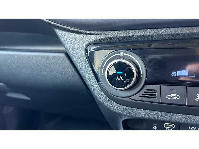 Hyundai I10 I10 1.2 [79] Premium 5dr Auto [Nav] Green