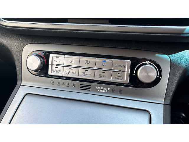 Hyundai KONA KONA 100kW SE Connect 39kWh 5dr Auto Red