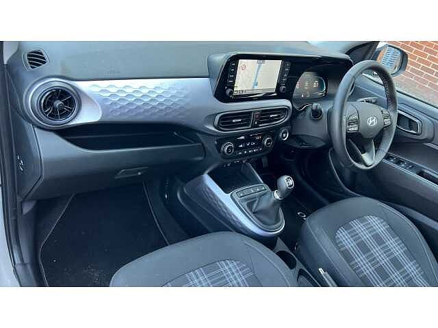 Hyundai i10 I10 1.2 [79] Premium 5dr [Nav]