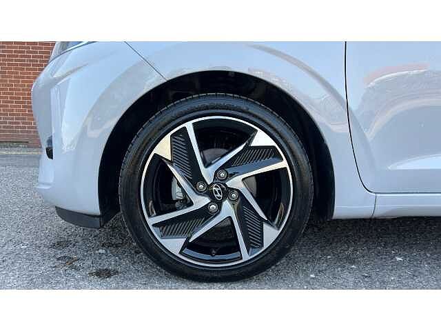 Hyundai i10 I10 1.2 [79] Premium 5dr [Nav]