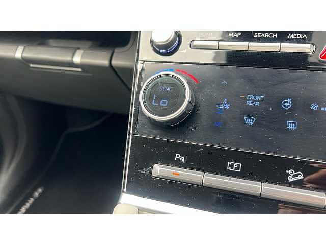 Hyundai Santa Fe SANTA FE 1.6 TGDi Plug-in Hybrid Ultimate 5dr 4WD Auto