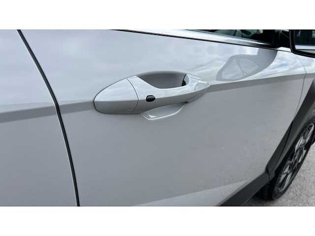 Hyundai KONA KONA 1.6 Hybrid 129 Advance 5dr DCT Grey