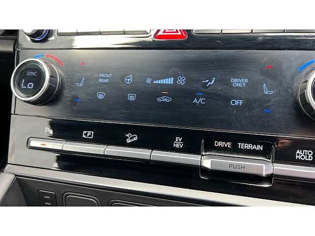 Hyundai SANTA FE SANTA FE 1.6 TGDi Plug-in Hybrid Calligraphy 5dr 4WD Auto Ecotronic Grey